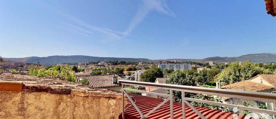 Traditional house 4 rooms of 132 m² in Aubagne (13400)