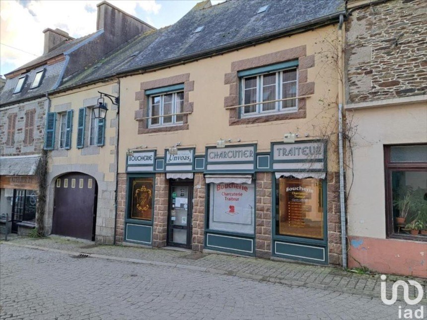 Maison 10 pièces de 110 m² à La Roche-Derrien (22450)