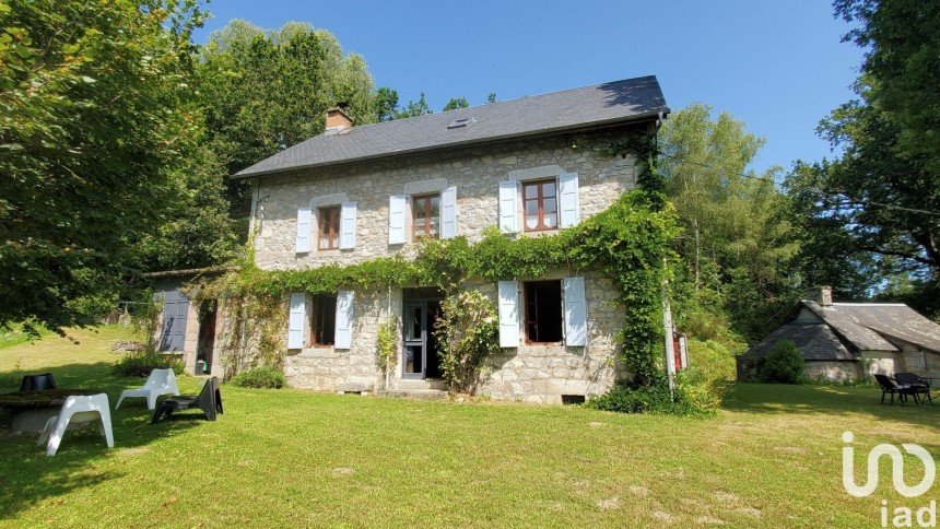 House 7 rooms of 150 m² in Chaveroche (19200)