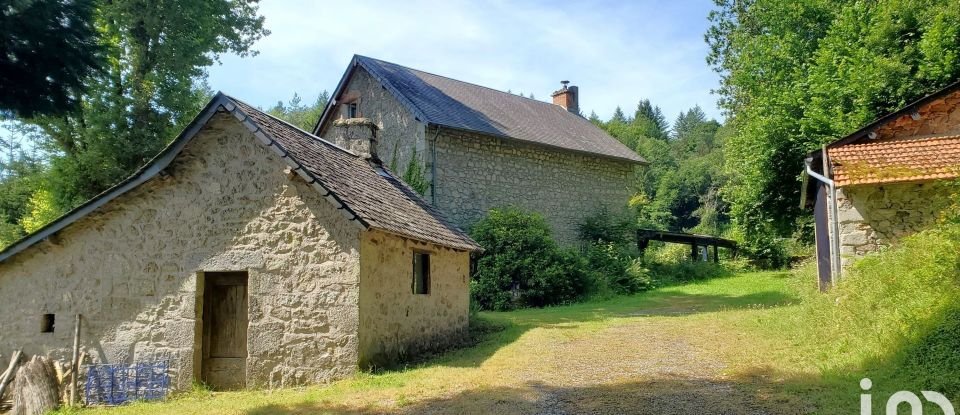 House 7 rooms of 150 m² in Chaveroche (19200)