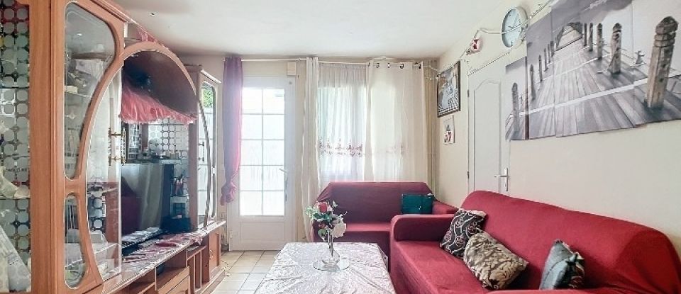 Maison 7 pièces de 140 m² à Corbeil-Essonnes (91100)