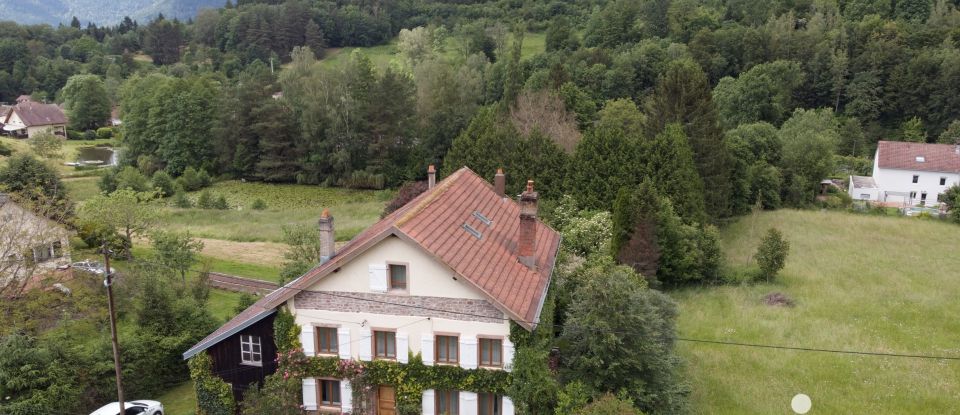 House 10 rooms of 249 m² in Le Saulcy (88210)