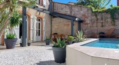 Maison 7 pièces de 265 m² à Montauban (82000)