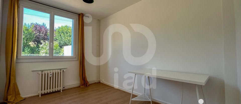 Apartment 5 rooms of 82 m² in Montluçon (03100)