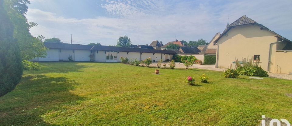 Maison 12 pièces de 557 m² à Clef Vallée d'Eure (27490)