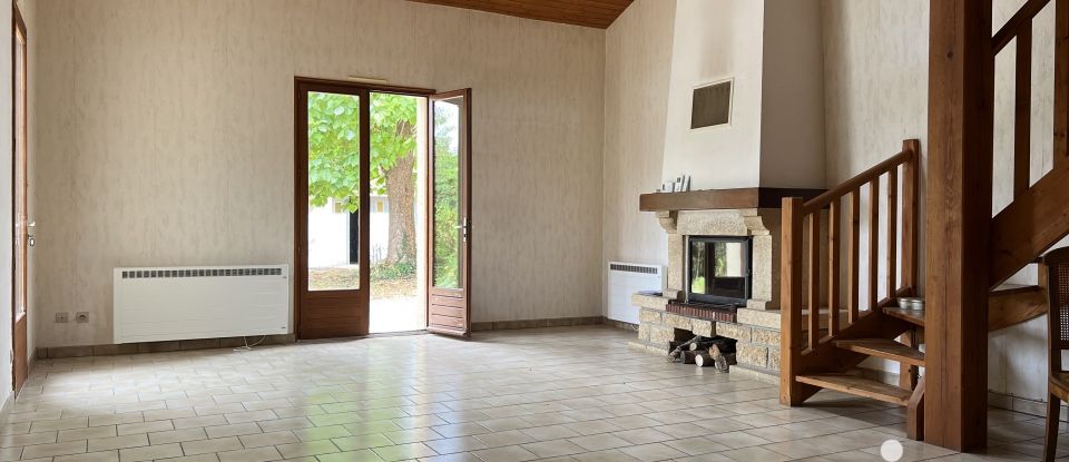 Country house 6 rooms of 120 m² in Granzay-Gript (79360)