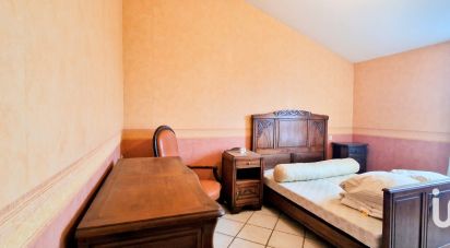 Traditional house 4 rooms of 92 m² in Villemoustaussou (11620)