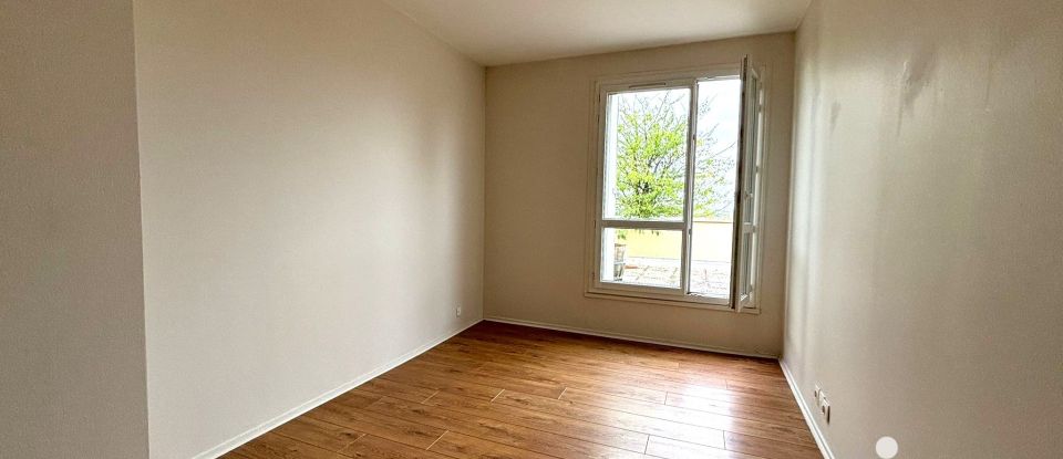 Duplex 5 rooms of 97 m² in Torcy (77200)