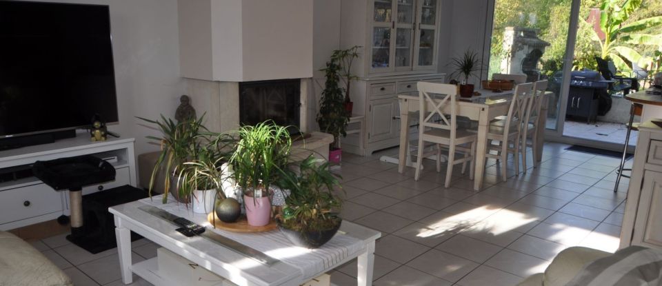 House 7 rooms of 120 m² in Fismes (51170)