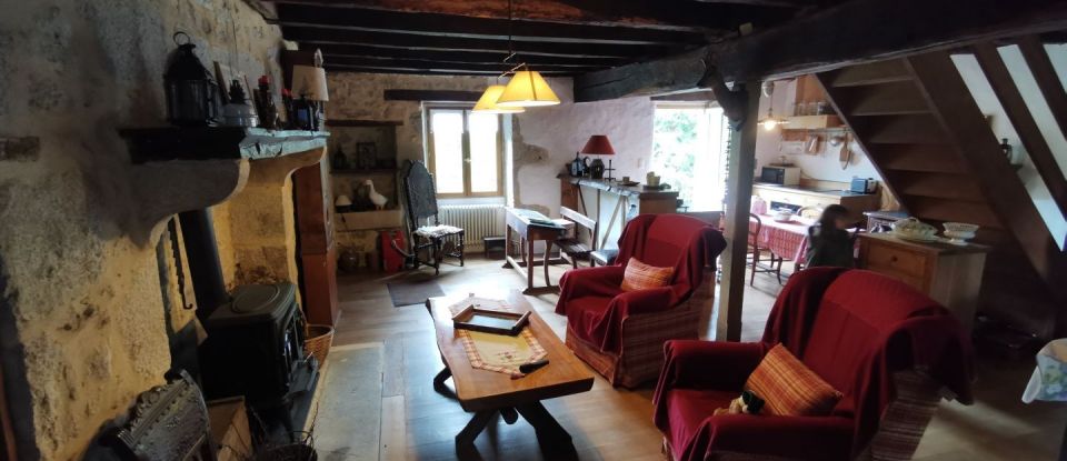 Country house 4 rooms of 118 m² in Peyrat-le-Château (87470)