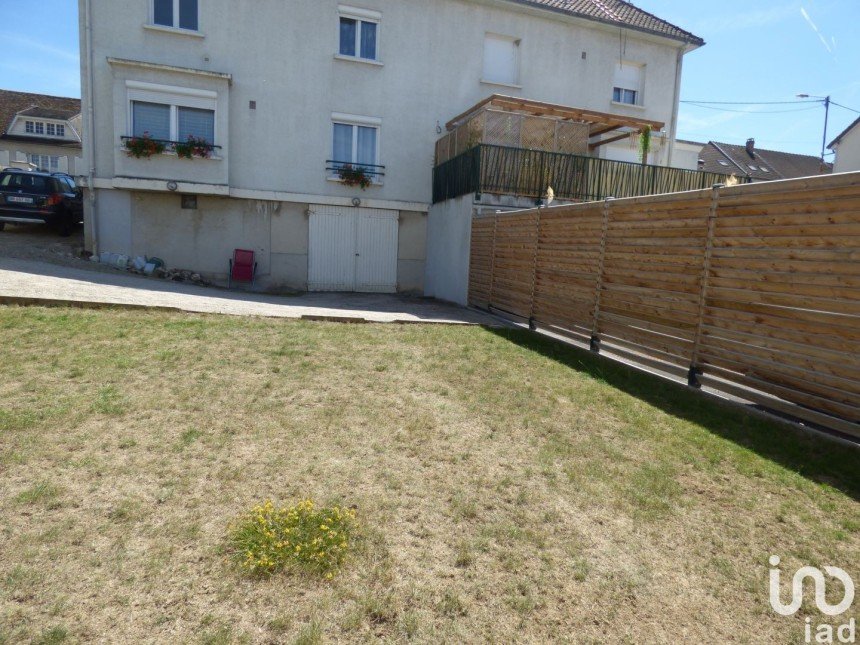 Maison 4 pièces de 101 m² à Mareuil-le-Port (51700)