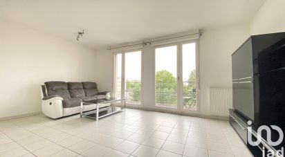 Apartment 3 rooms of 63 m² in Élancourt (78990)