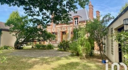 Maison 5 pièces de 130 m² à Varennes-Changy (45290)