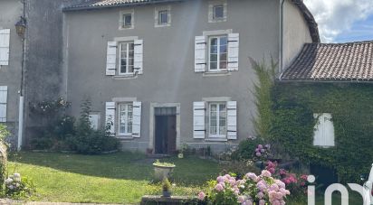 Maison de campagne 9 pièces de 227 m² à Marval (87440)