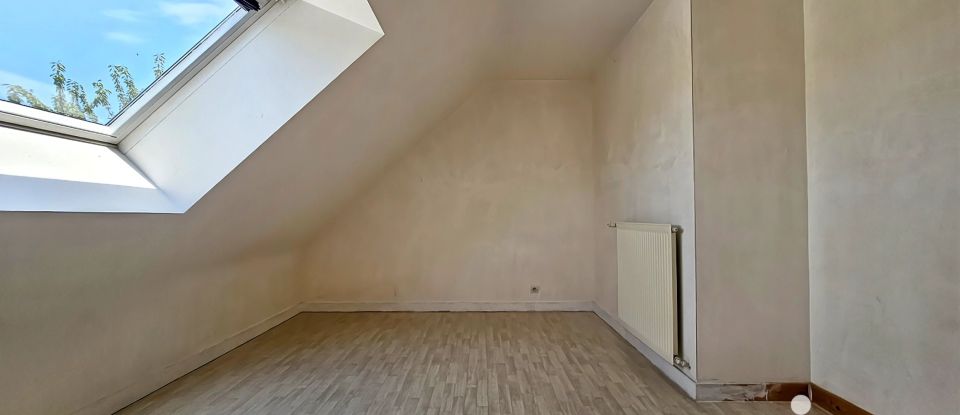 Maison traditionnelle 6 pièces de 107 m² à Saint-Dolay (56130)