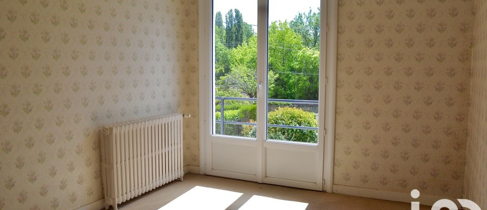 Maison traditionnelle 4 pièces de 95 m² à Montmorillon (86500)