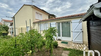 Maison 5 pièces de 106 m² à Gond-Pontouvre (16160)