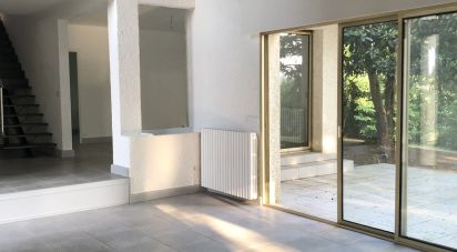 House 6 rooms of 228 m² in Saint-Julien-l'Ars (86800)