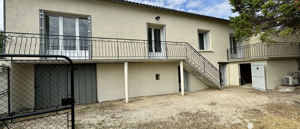 Maison 5 pièces de 101 m² à Ruffec (16700)