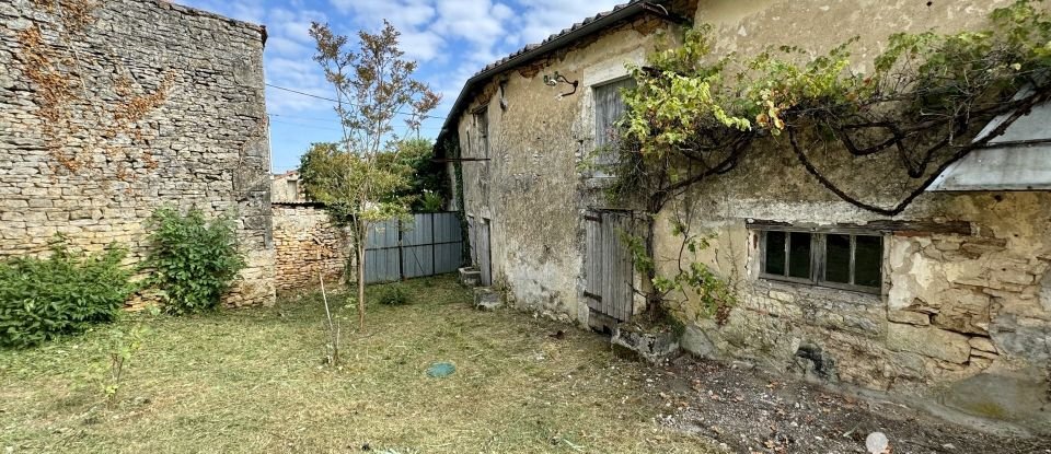 Maison 5 pièces de 101 m² à Ruffec (16700)