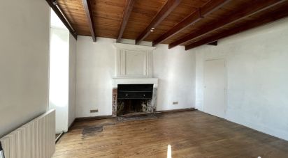 House 6 rooms of 123 m² in Courpignac (17130)