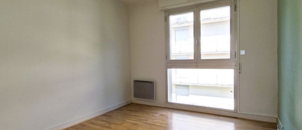 Apartment 3 rooms of 70 m² in Melun (77000)