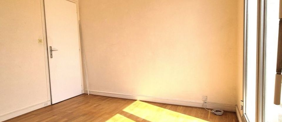 Apartment 3 rooms of 70 m² in Melun (77000)