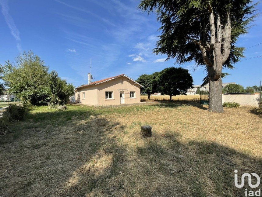 Maison 5 pièces de 99 m² à Castelsarrasin (82100)