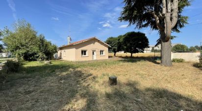 House 5 rooms of 99 m² in Castelsarrasin (82100)