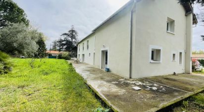 House 10 rooms of 326 m² in Montauban (82000)