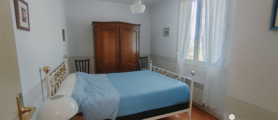 Traditional house 5 rooms of 99 m² in Saint-Calais (72120)