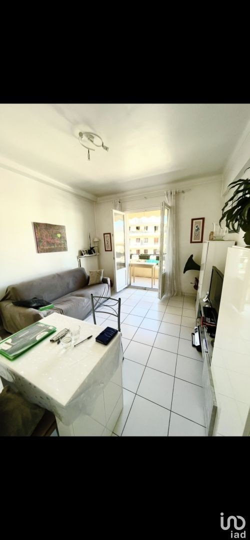 Apartment 2 rooms of 45 m² in Nice (06300)