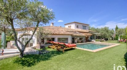 Maison 8 pièces de 264 m² à Sainte-Maxime (83120)