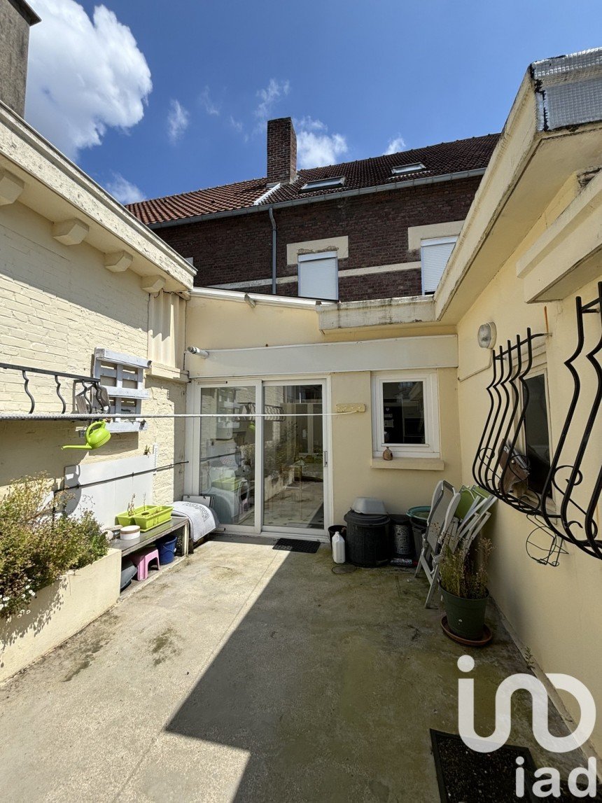 Town house 5 rooms of 130 m² in Sallaumines (62430)