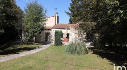 House 6 rooms of 115 m² in Touvérac (16360)