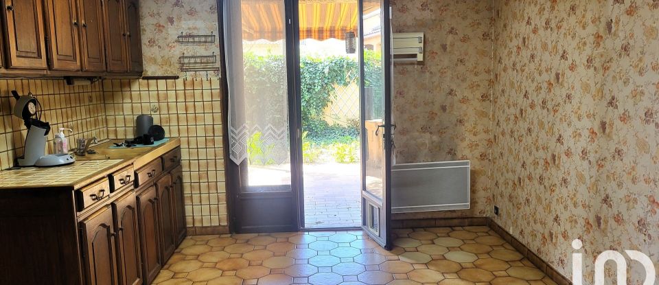 Traditional house 7 rooms of 153 m² in Avignon (84000)