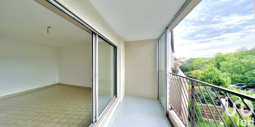 Apartment 4 rooms of 79 m² in Bagnols-sur-Cèze (30200)