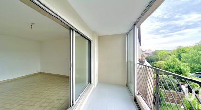 Appartement 4 pièces de 79 m² à Bagnols-sur-Cèze (30200)