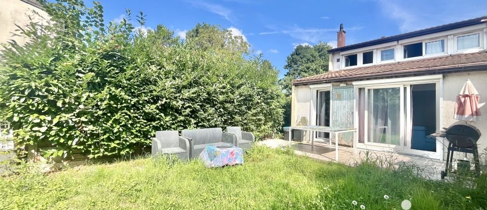 Maison 5 pièces de 80 m² à Bondoufle (91070)