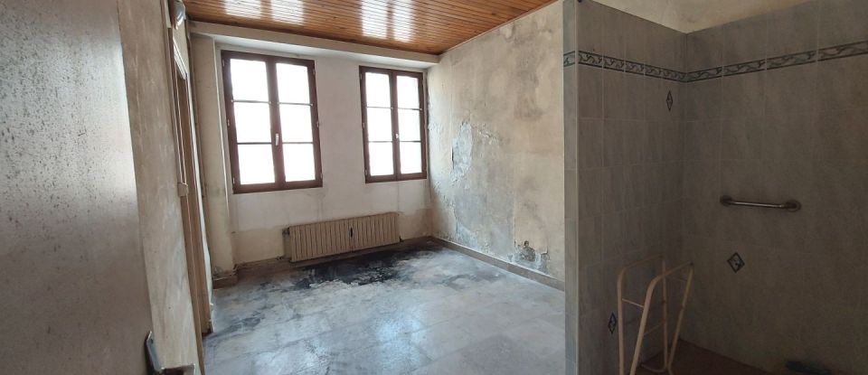 Maison 8 pièces de 200 m² à Cerisiers (89320)