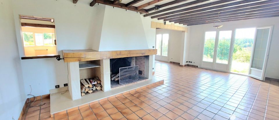 Traditional house 6 rooms of 156 m² in Monchy-Saint-Éloi (60290)