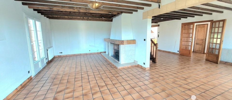 Traditional house 6 rooms of 156 m² in Monchy-Saint-Éloi (60290)