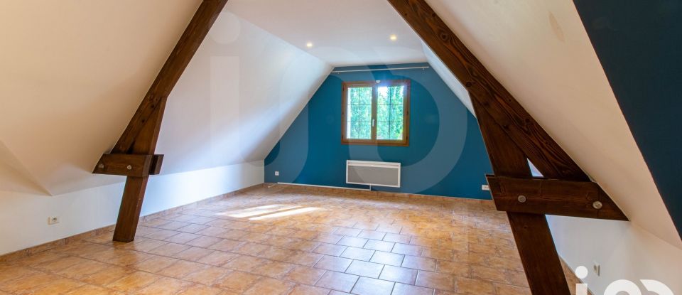 House 7 rooms of 238 m² in Neuilly-sous-Clermont (60290)