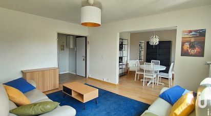 Apartment 3 rooms of 79 m² in Saint-Priest (69800)