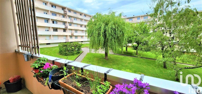 Apartment 5 rooms of 84 m² in Besançon (25000)