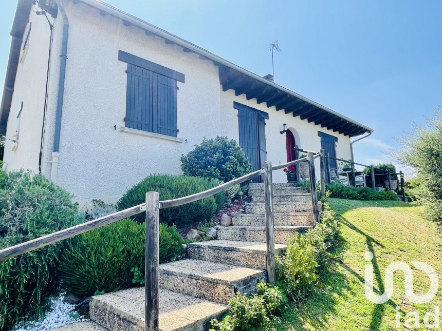 Maison traditionnelle 6 pièces de 140 m² à Allassac (19240)