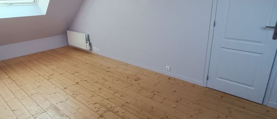 Maison 7 pièces de 200 m² à Quintin (22800)