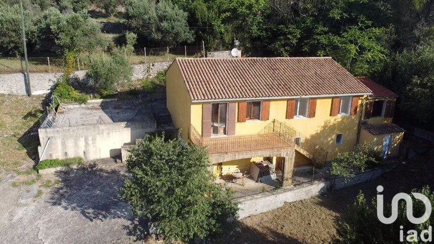 House 7 rooms of 143 m² in Aubenas (07200)