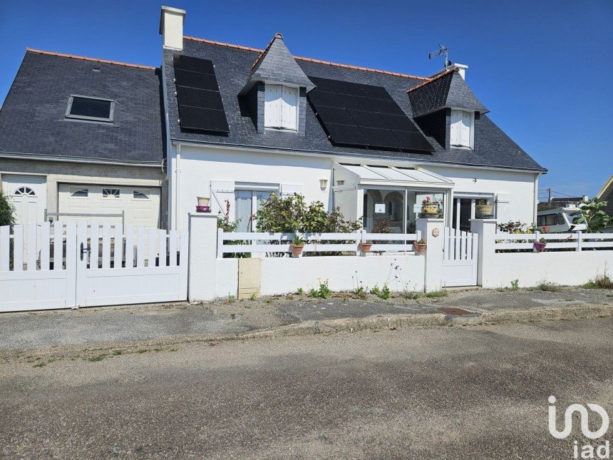 House 8 rooms of 163 m² in Pont-Croix (29790)