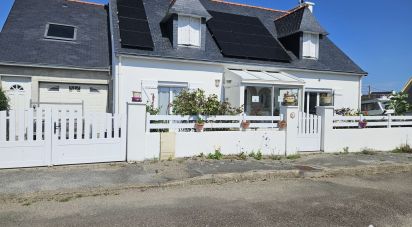 House 8 rooms of 163 m² in Pont-Croix (29790)